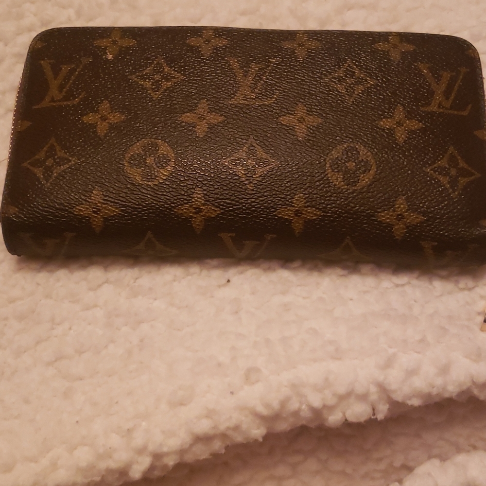 Louis vuitton trifold wallet